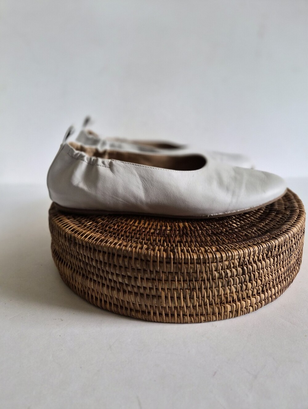 Eileen Fisher Naomi White Nappa Leather Ballet Flats Women's Size 10 Slip On